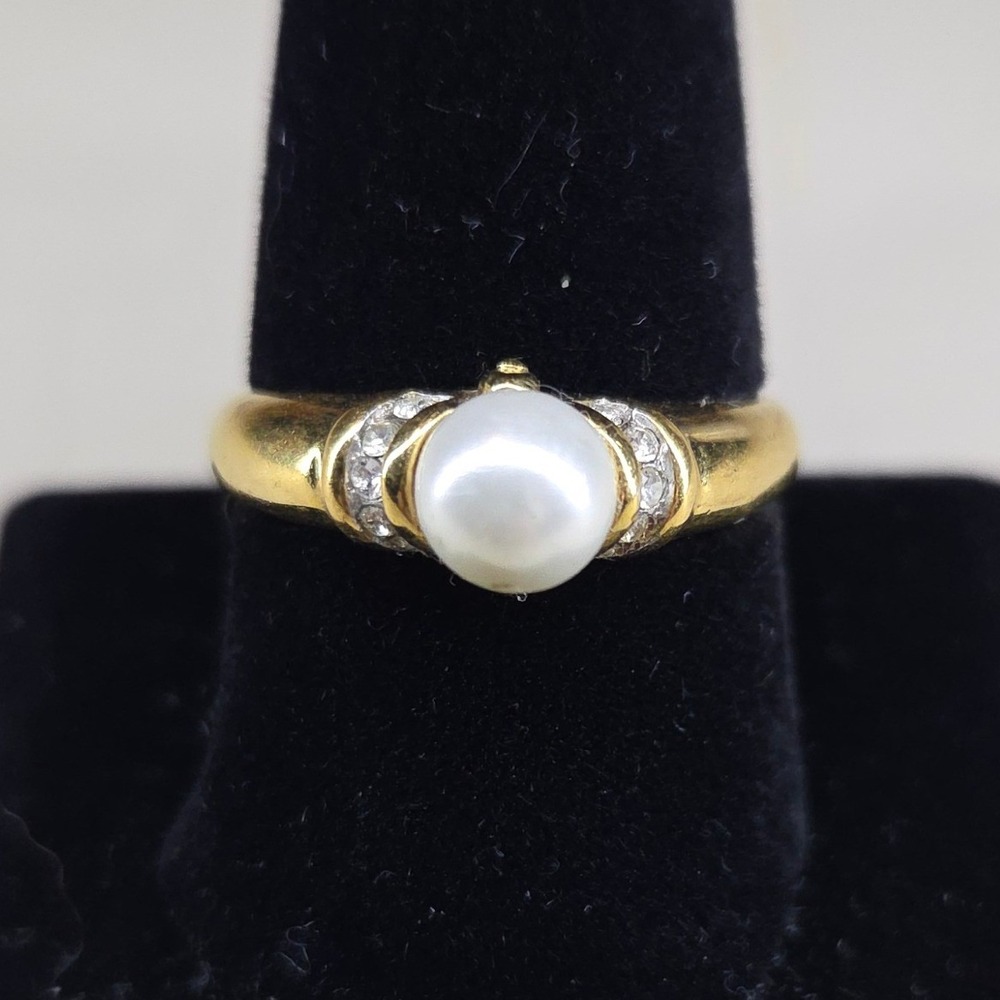 Avon Gold Tone Faux Pearl and‎ Rhinestone Cocktail Ring Size 10.5 Vintage